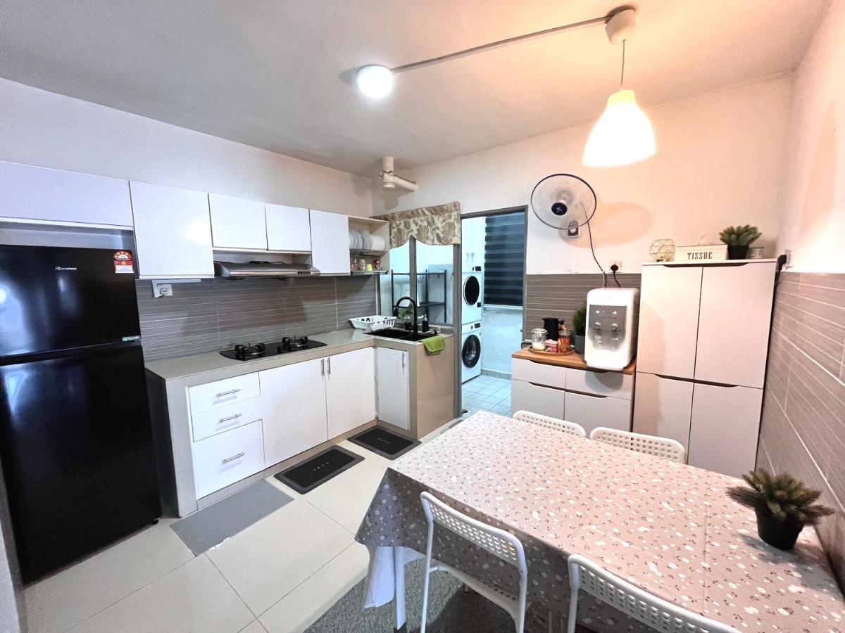 Naura Homestay Selangor Kuala Lumpur Batu Caves Eksteriør bilde