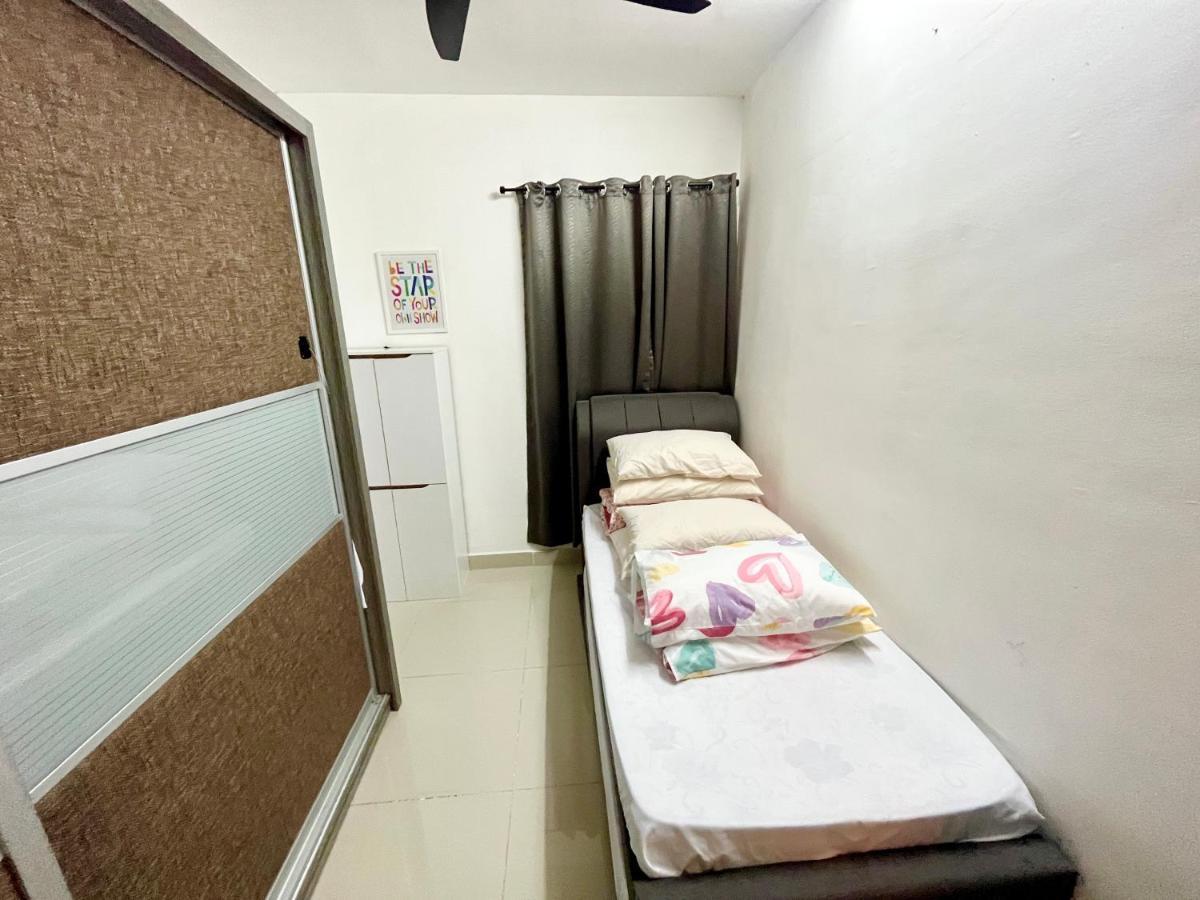 Naura Homestay Selangor Kuala Lumpur Batu Caves Eksteriør bilde